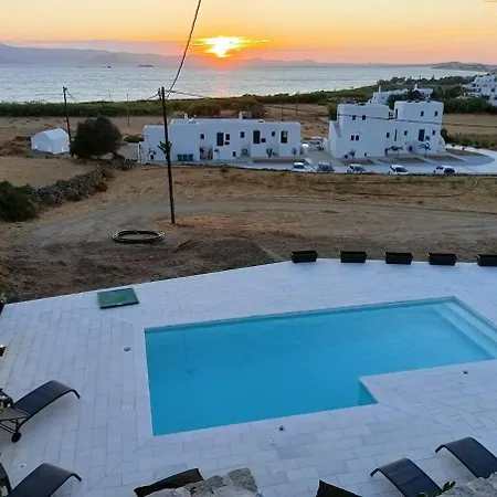 Plaka's Petite Seaside View